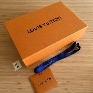 Auth Empty Louis Vuitton Magnetic Close Clutch Accessory Gift Box with Ribbon